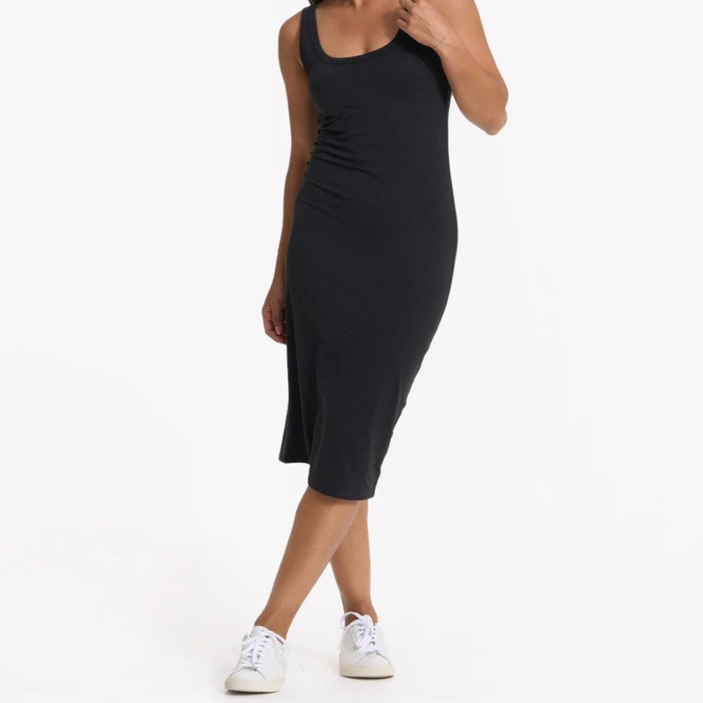 Vuori Black Midi Dress